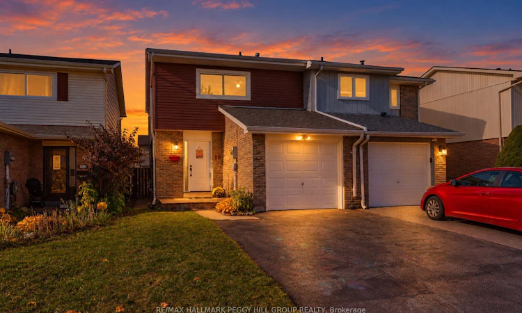 16 Christie Crescent