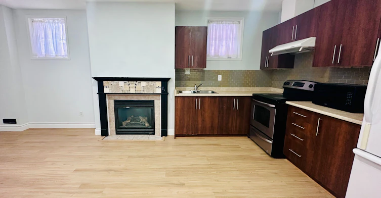 Basement-135 Cheltenham Road, Barrie, ON, L3Z 2A5 - 2