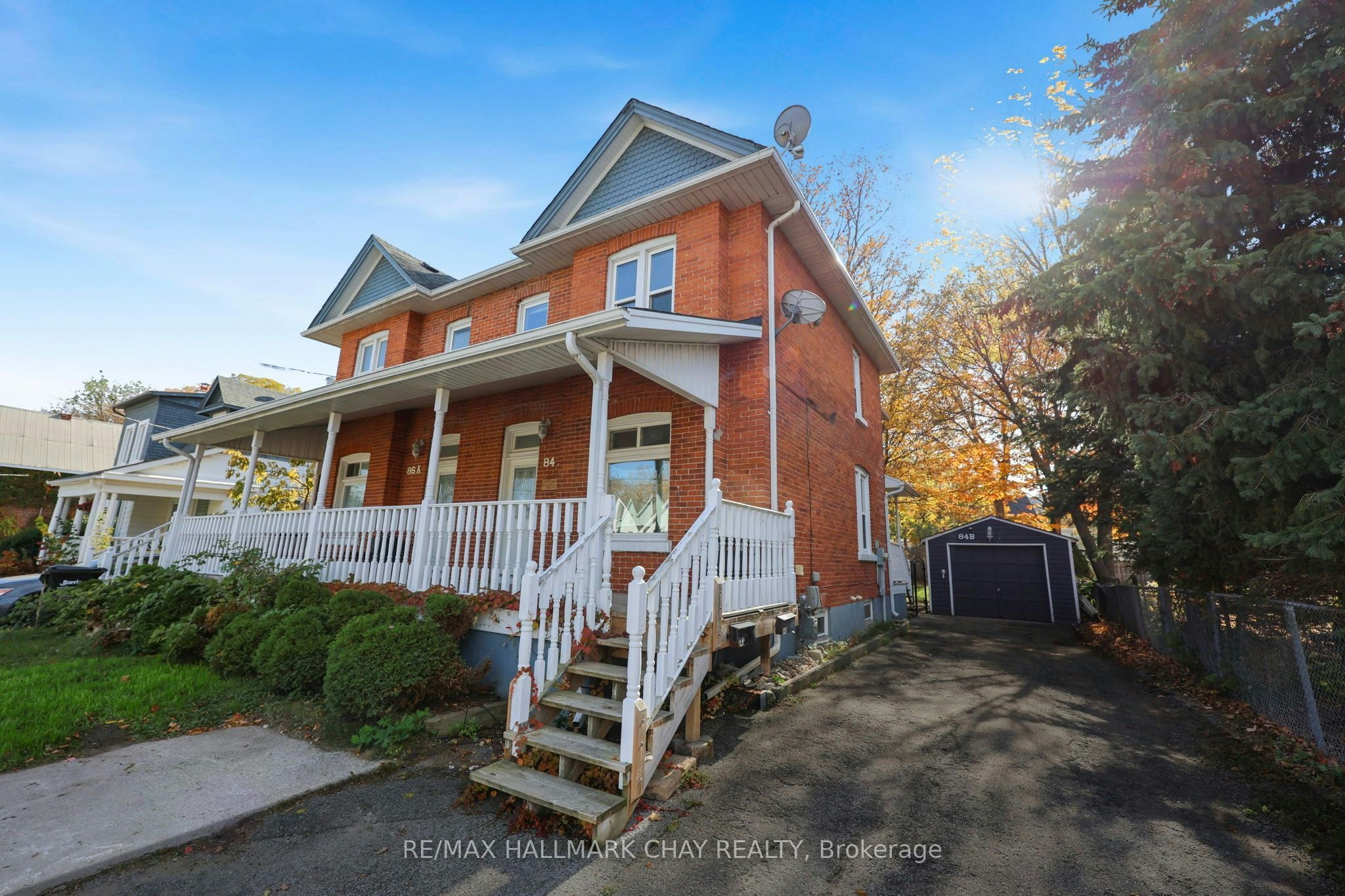 84 Burton Avenue, Barrie, ON, L4N 2R6