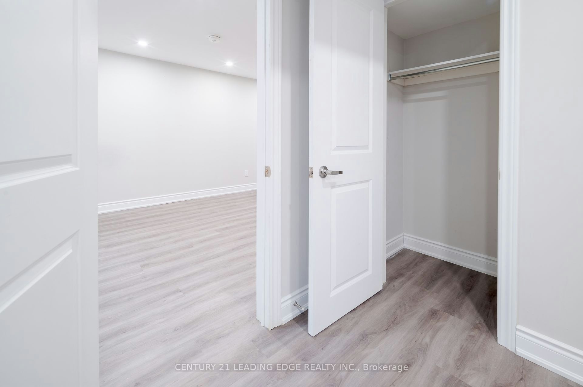 Lower-314 Grove Street E, Barrie, ON, L4M 5J3 - 12