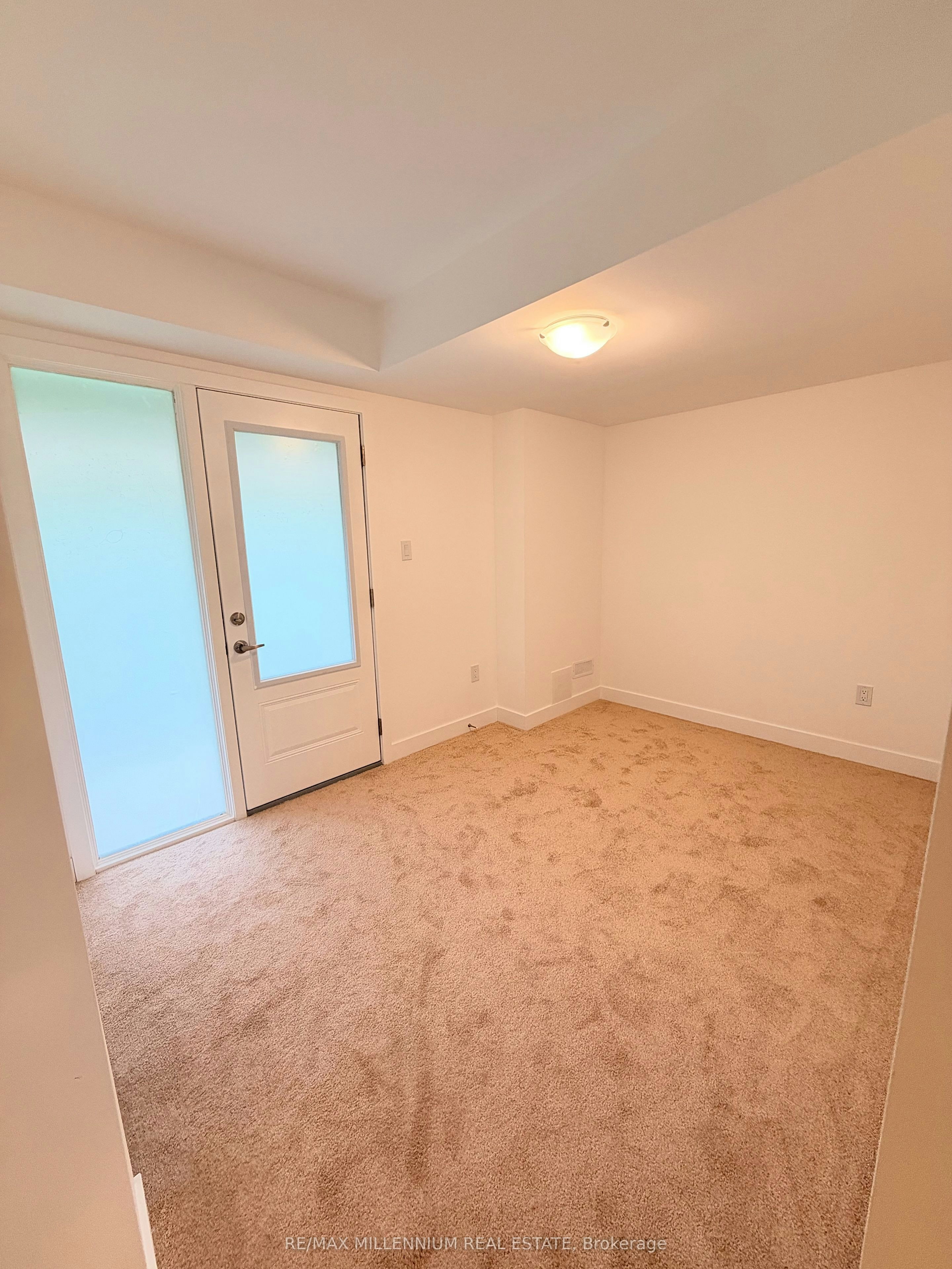 39 Flan Boulevard, Barrie, ON, L9J 0E1 - 3