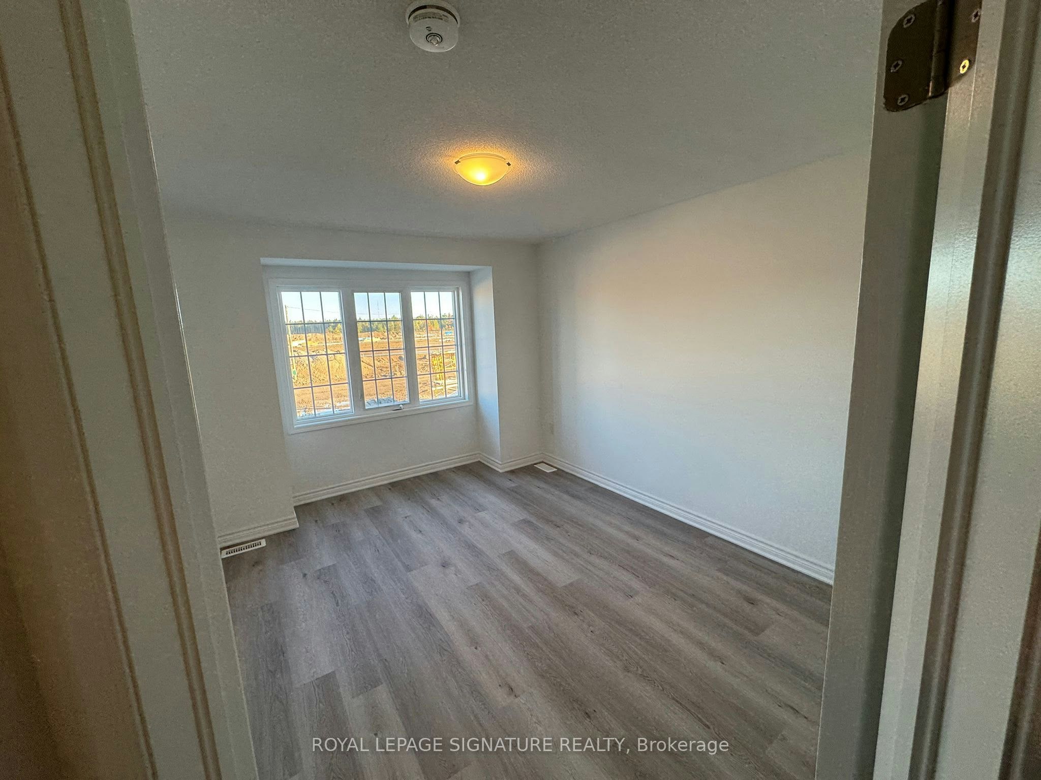 50 Foxley Heights, Barrie, ON, L9J 0Z8 - 7