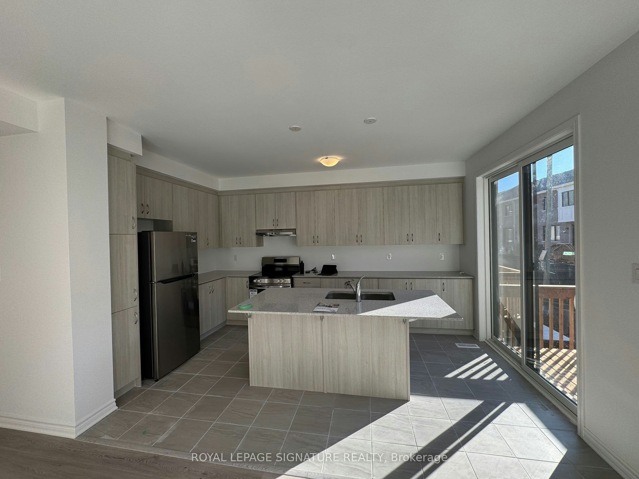 50 Foxley Heights, Barrie, ON, L9J 0Z8 - 4