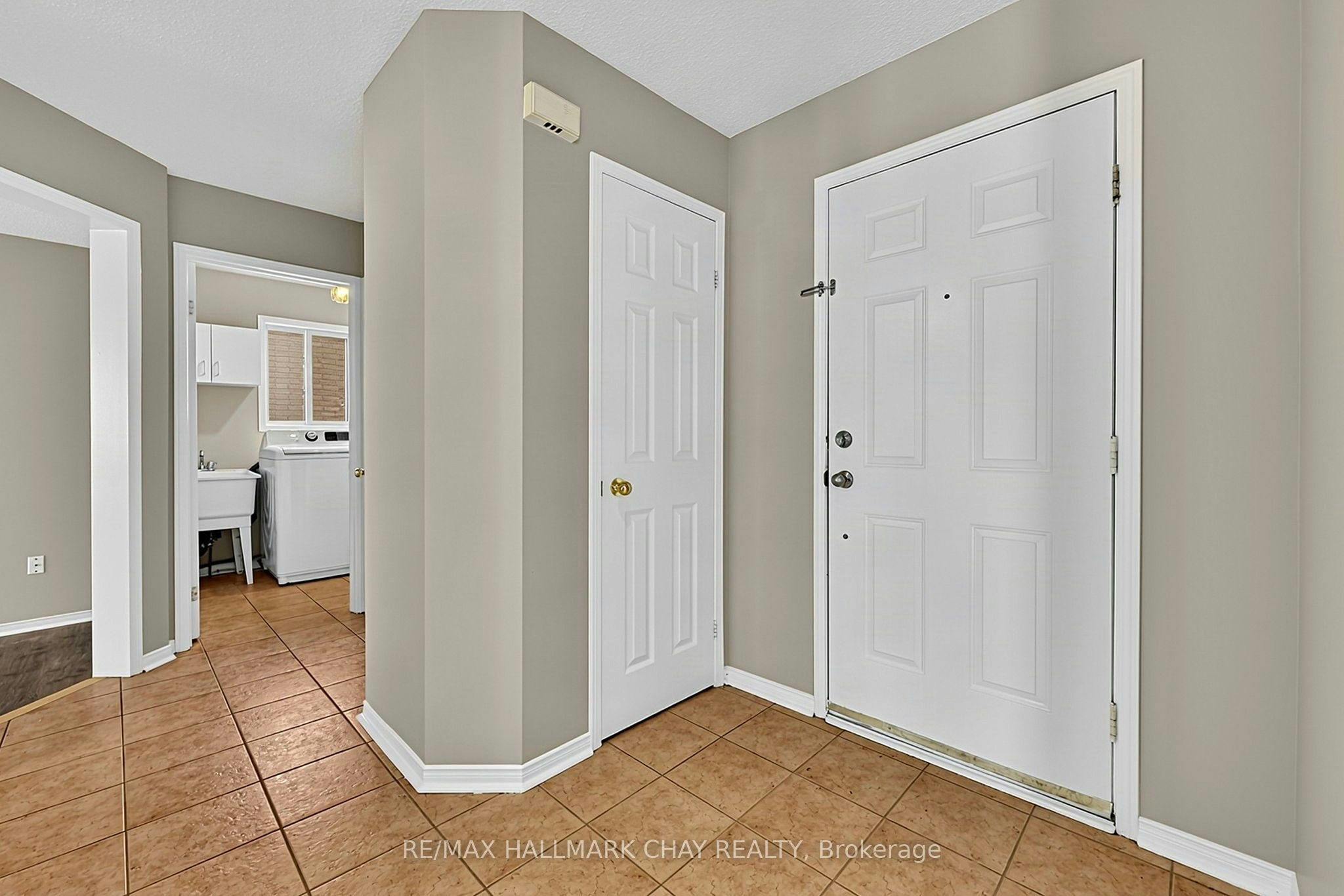 50 Loon Avenue, Barrie, ON, L4N 8W6 - 6