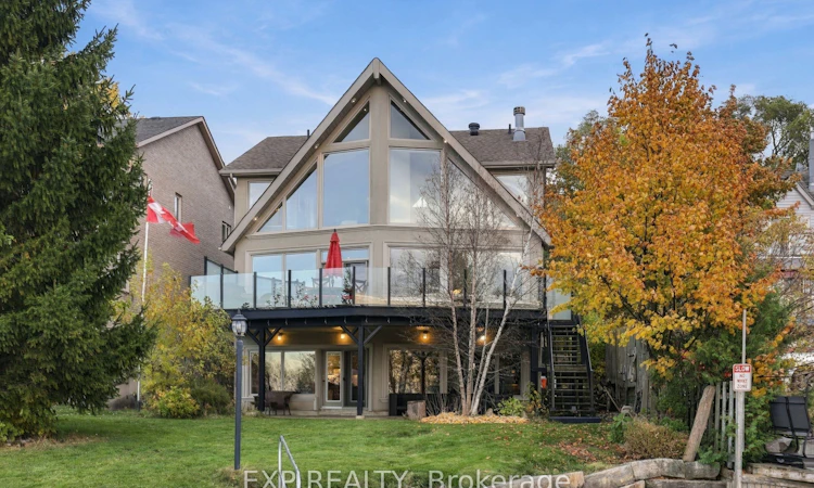 220 River Road E