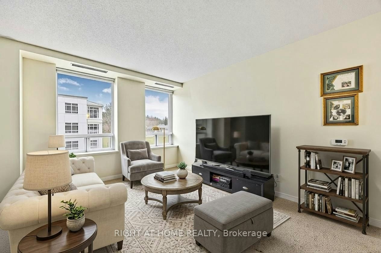 53-74 Ross Street, Barrie, ON, L4N 1G3