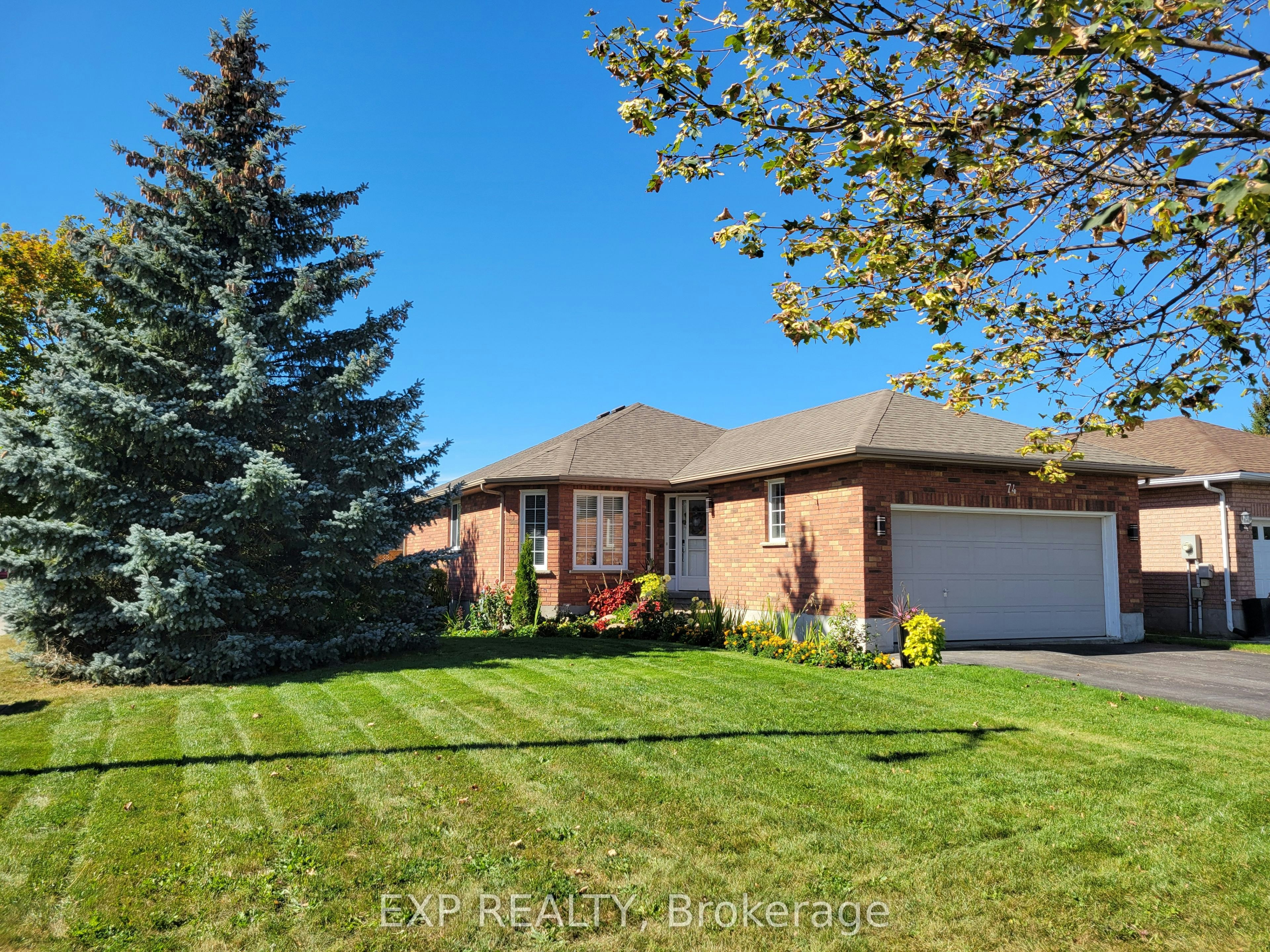 74 Buchanan Street, Barrie, ON, L4M 6B7