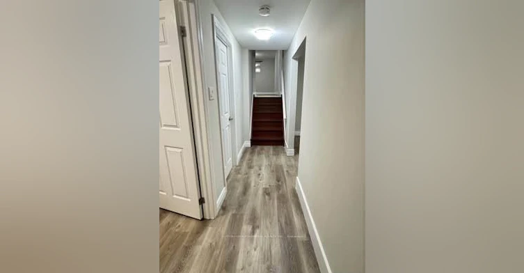 21 Ashdale Court, Barrie, ON, L4M 5B5 - 8