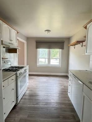 21 Ashdale Court, Barrie, ON, L4M 5B5 - 2