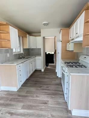 21 Ashdale Court, Barrie, ON, L4M 5B5 - 3