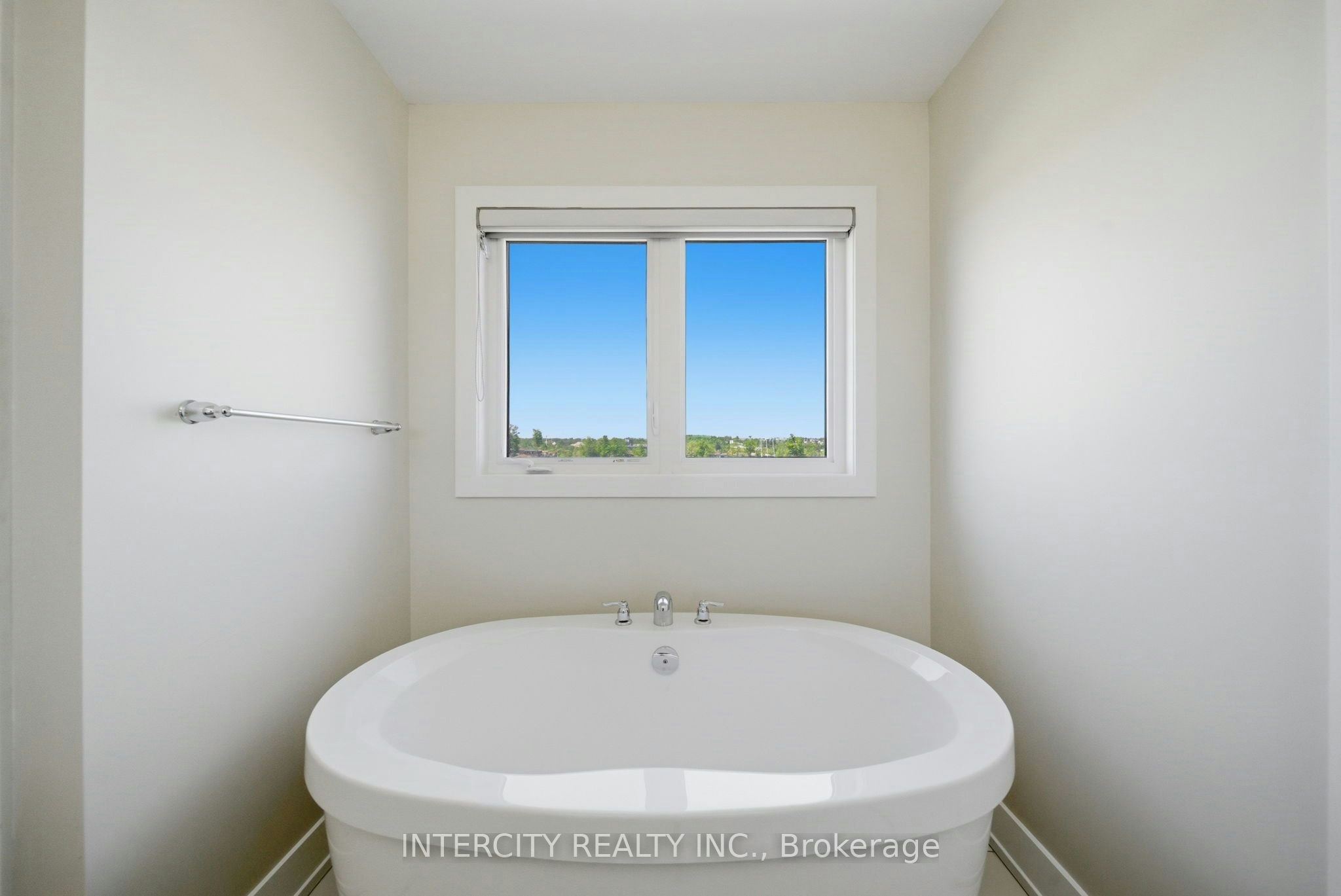 10 Kingsbury Trail, Barrie, ON, L9J 0W9 - 36