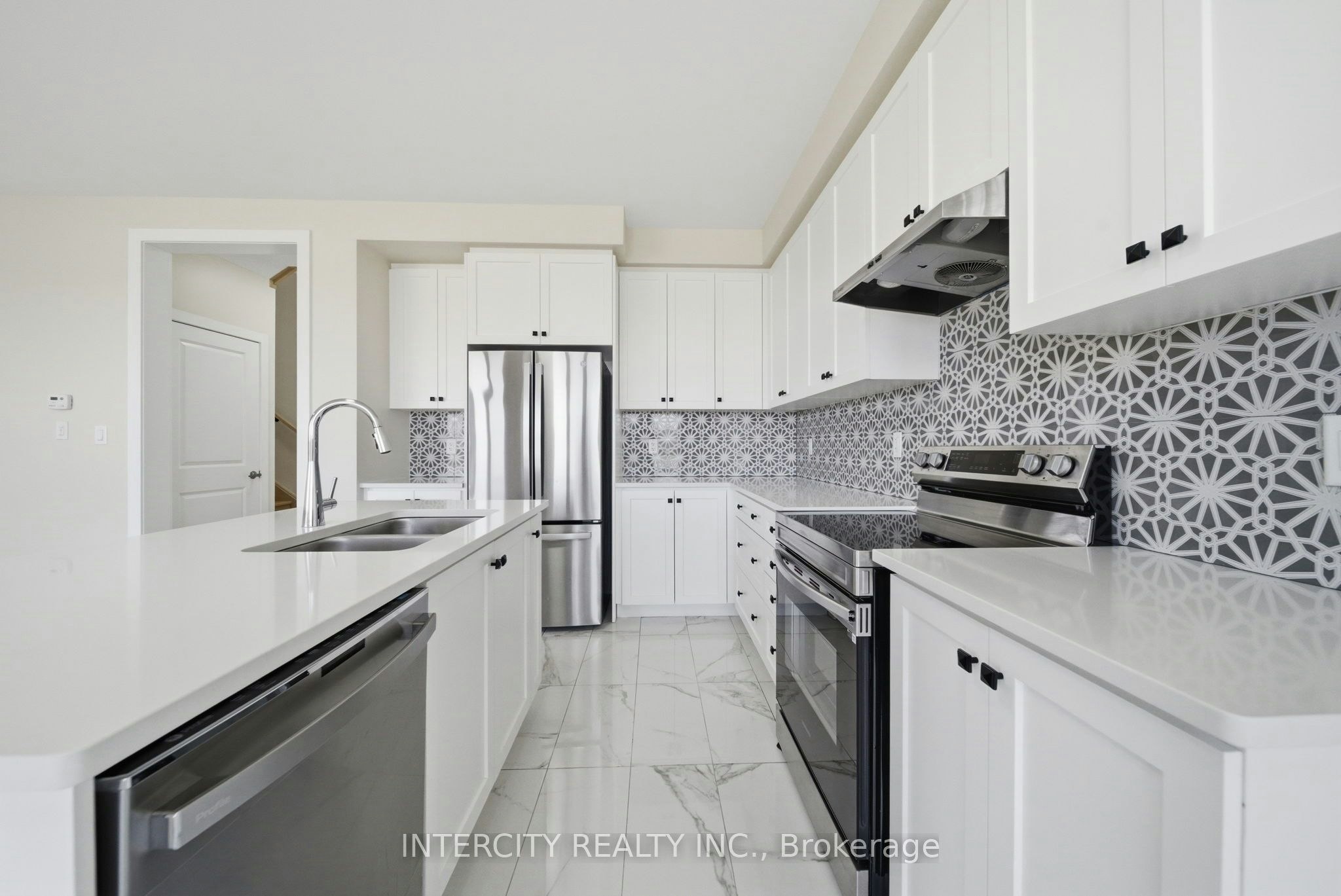 10 Kingsbury Trail, Barrie, ON, L9J 0W9 - 13