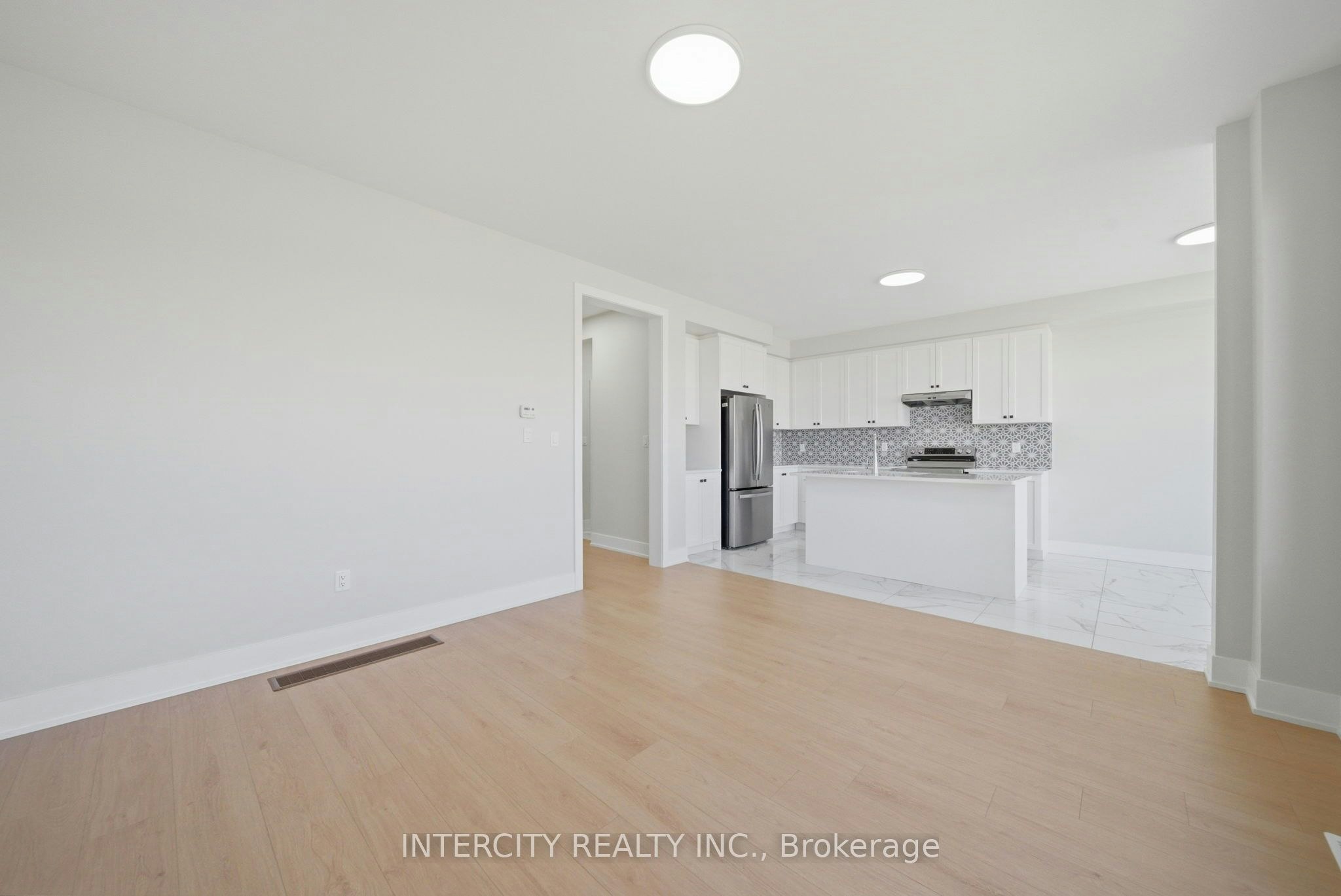 10 Kingsbury Trail, Barrie, ON, L9J 0W9 - 26