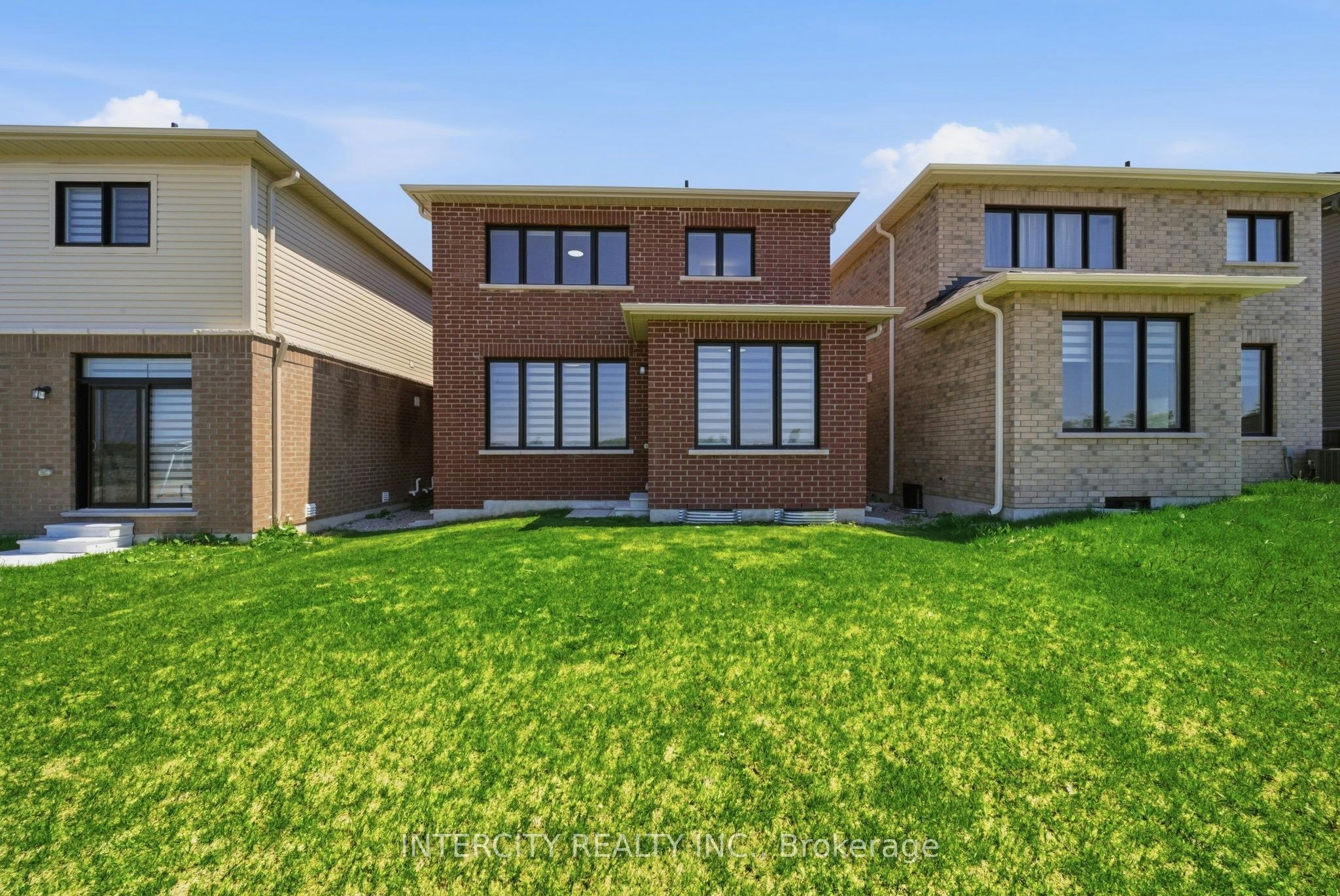 10 Kingsbury Trail, Barrie, ON, L9J 0W9 - 43