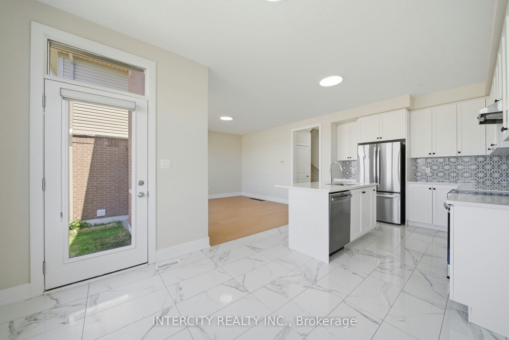 10 Kingsbury Trail, Barrie, ON, L9J 0W9 - 20