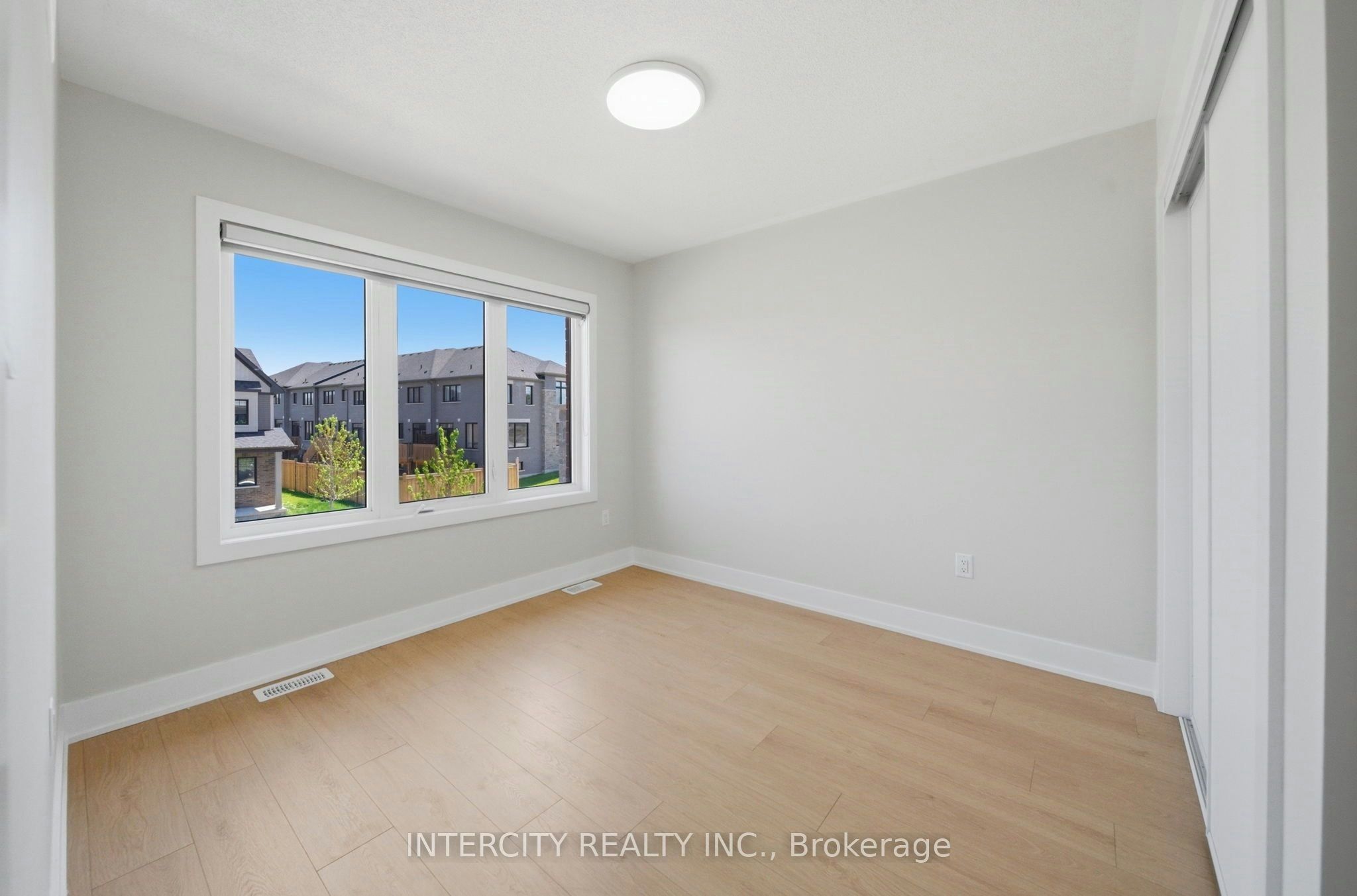 10 Kingsbury Trail, Barrie, ON, L9J 0W9 - 37
