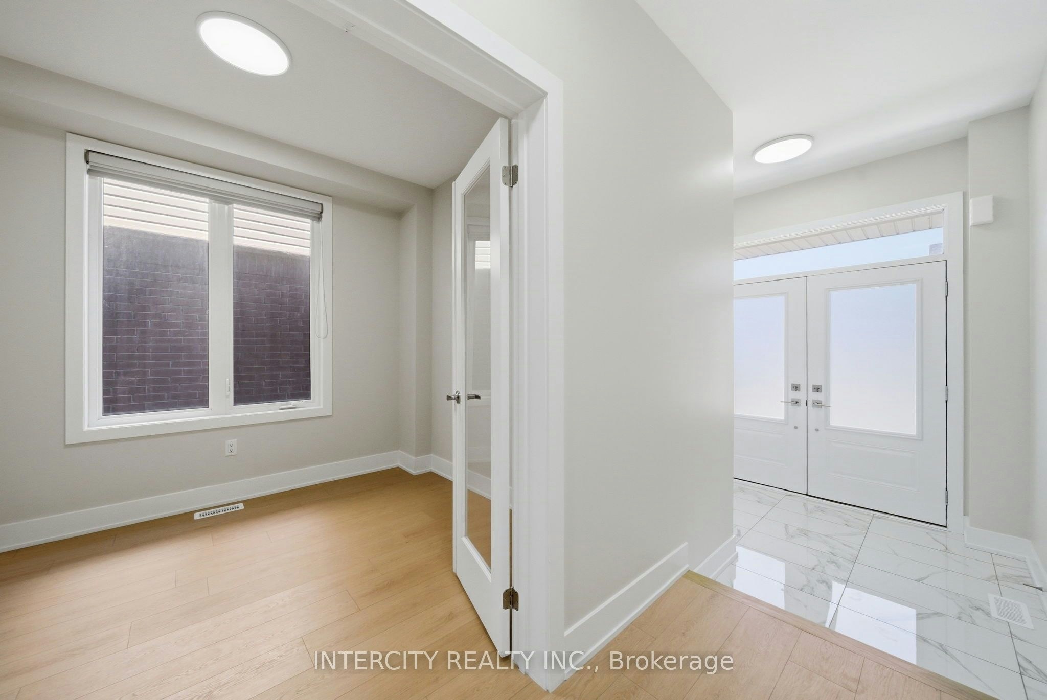 10 Kingsbury Trail, Barrie, ON, L9J 0W9 - 5