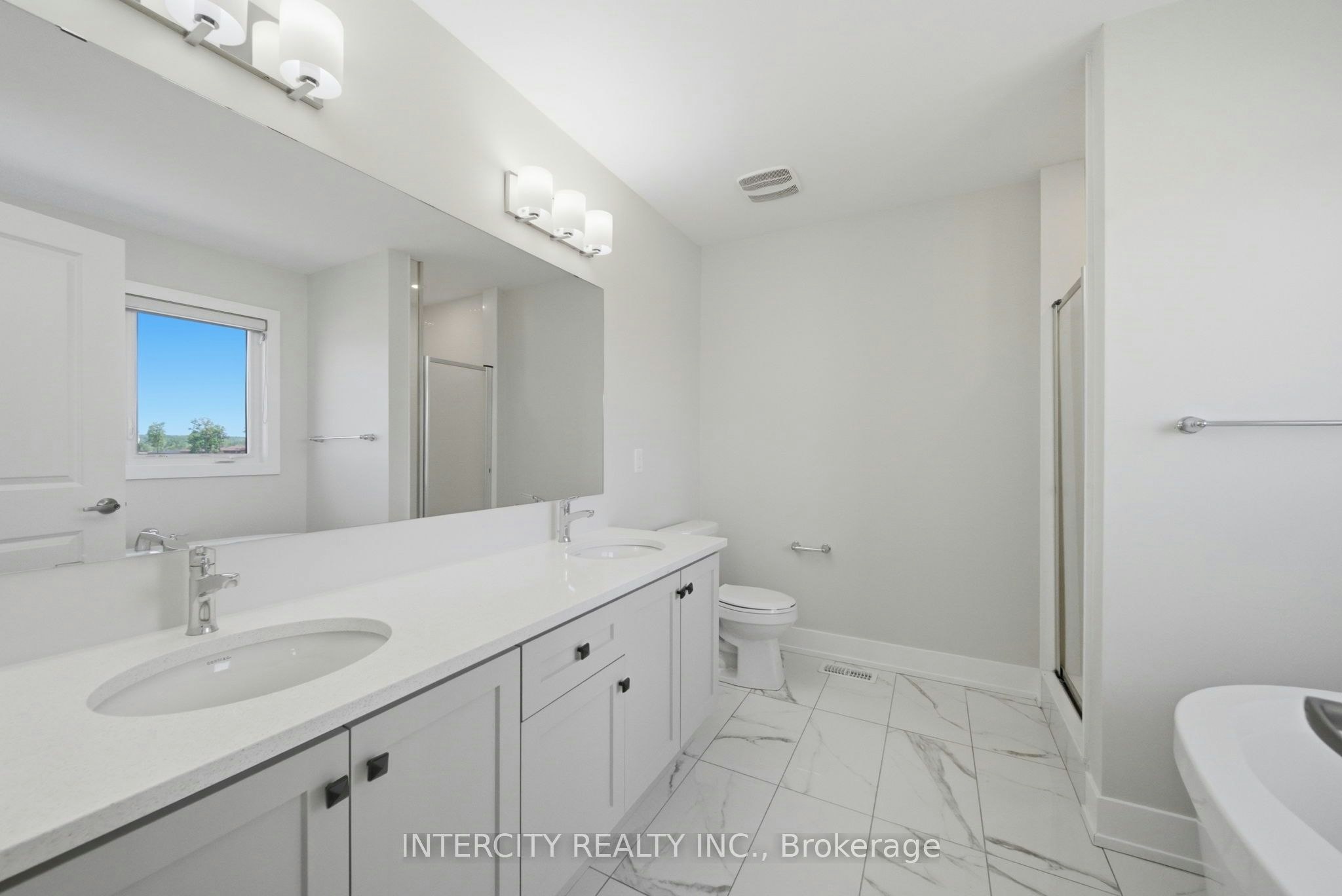 10 Kingsbury Trail, Barrie, ON, L9J 0W9 - 33