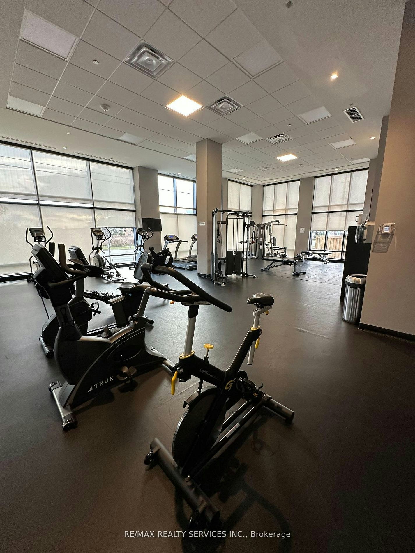 322-681 Yonge Street, Barrie, ON, L4N 4E8 - 9