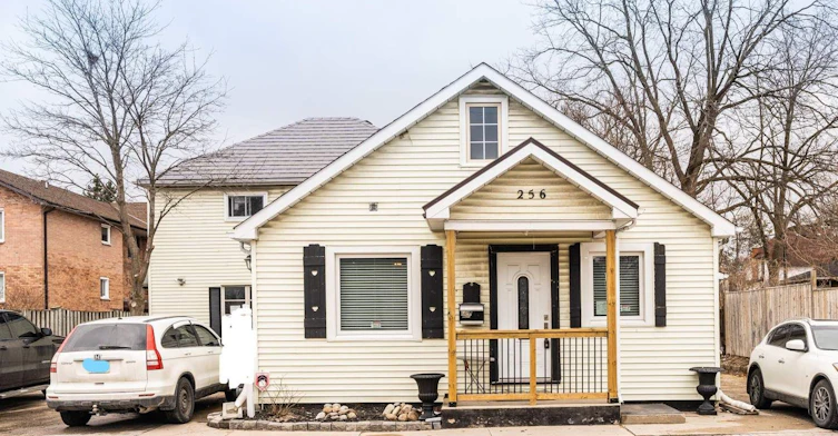 1-256 Dunlop Street W, Barrie, ON, P0A 1C0