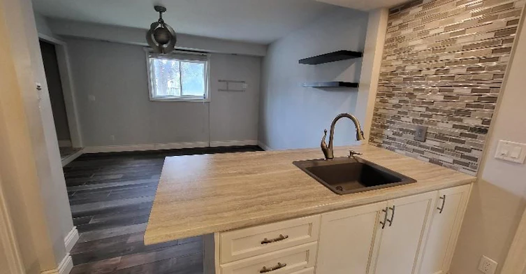 1-256 Dunlop Street W, Barrie, ON, P0A 1C0 - 3