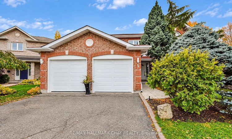 5 Mccutcheon Court