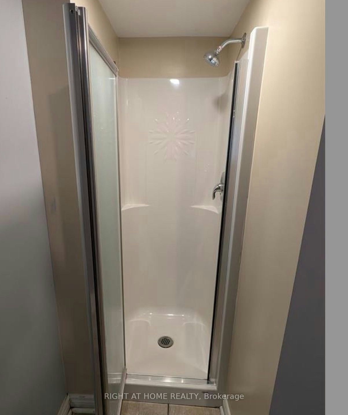 10 (Basement)-32 Sawmill Road, Barrie, ON, L4N 6X3 - 4