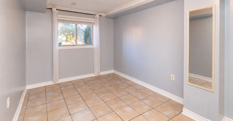 10 (Basement)-32 Sawmill Road, Barrie, ON, L4N 6X3 - 2