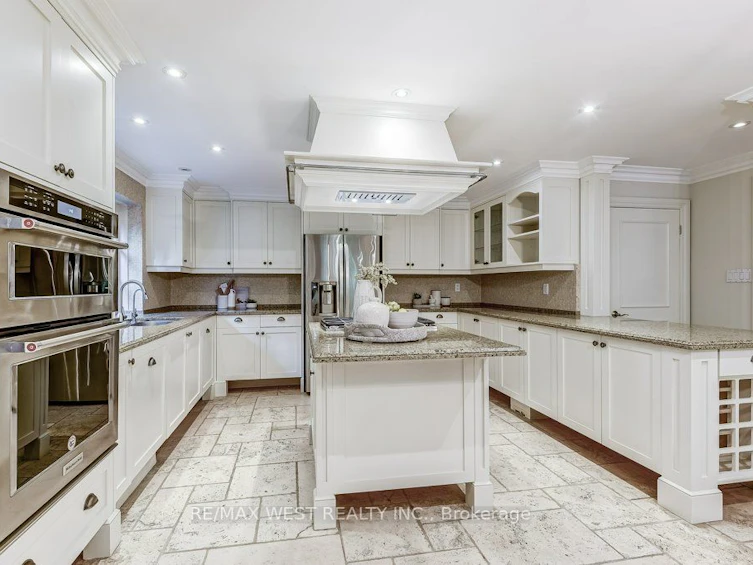 13 Riverlea Road, Toronto, ON, M9P 2B1 - 11