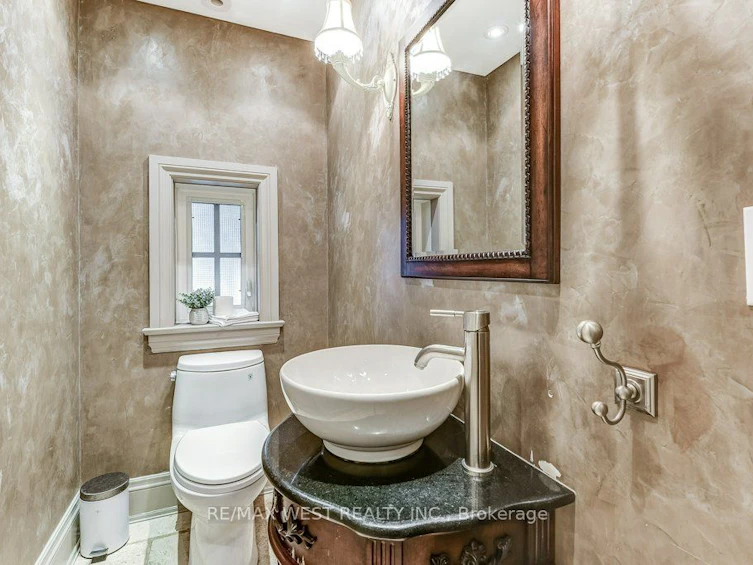 13 Riverlea Road, Toronto, ON, M9P 2B1 - 18