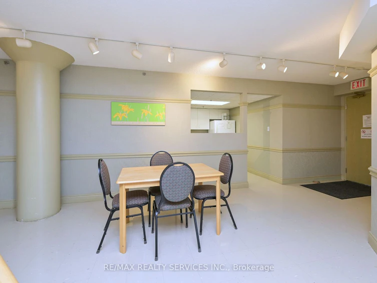 601-10 Dayspring Circ, Brampton, ON, L6P 1B9 - 29