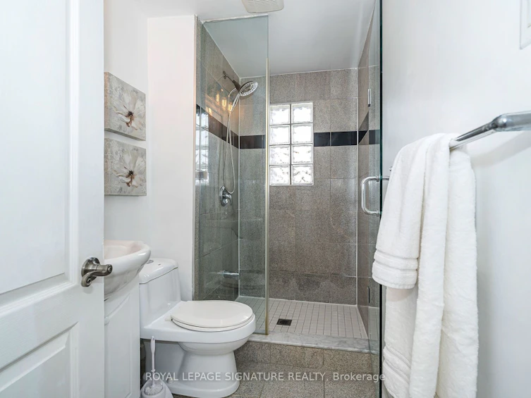 181 Earlscourt Avenue, Toronto, ON, M6E 2B2 - 17