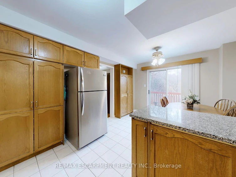 1208 Sherwood Mills Boulevard, Mississauga, ON, L5V 1S7 - 6