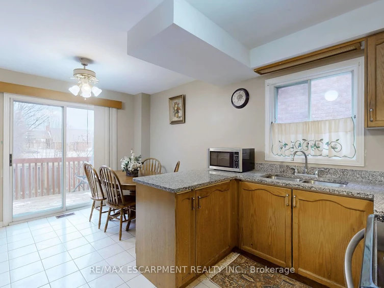 1208 Sherwood Mills Boulevard, Mississauga, ON, L5V 1S7 - 7