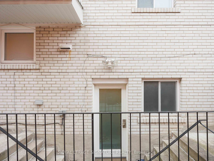 41 Dixington Crescent, Toronto, ON, M9P 2K3 - 37