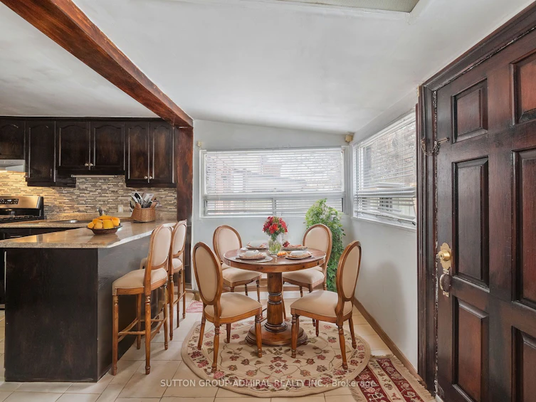 2 Gray Avenue, Toronto, ON, M6N 4S6 - 11