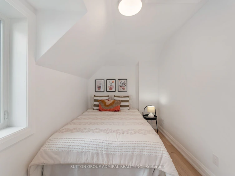 87 Delemere Avenue, Toronto, ON, M6N 1Z8 - 31