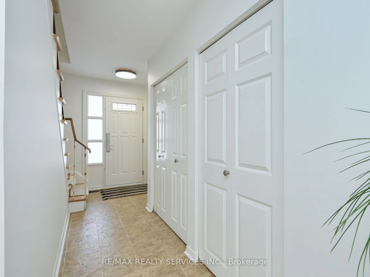 47 Durham Crescent, Brampton, ON, L6T 2X7 - 2