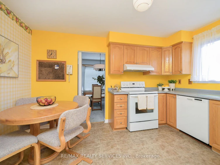 47 Durham Crescent, Brampton, ON, L6T 2X7 - 9