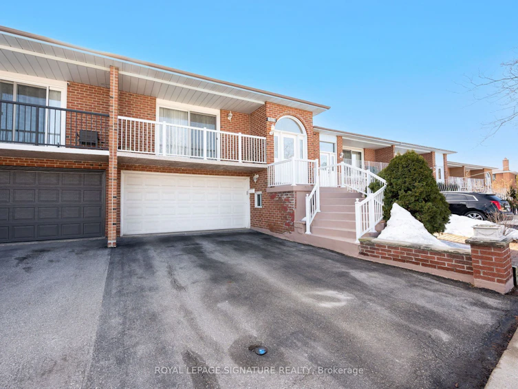 1010 Mannington Lane, Mississauga, ON, L4W 3Y1