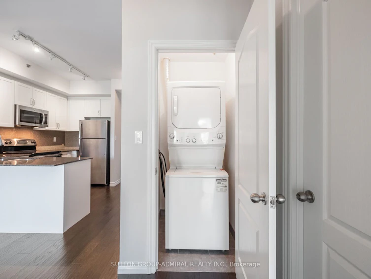 204-34 Plains Road E, Burlington, ON, L7T 0B9 - 7