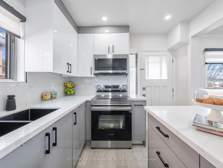 206 Habitant Drive, Toronto, ON, M9M 2P5 - 30
