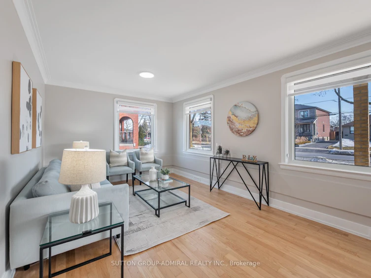 16 Blue Springs Road, Toronto, ON, M6L 2T3 - 30