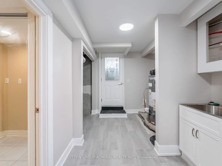 16 Blue Springs Road, Toronto, ON, M6L 2T3 - 20