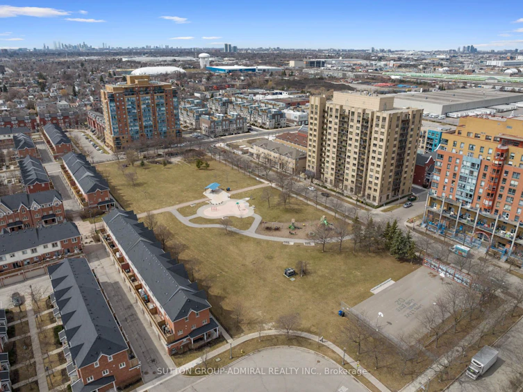 7-260 Twelfth Street, Toronto, ON, M8V 0J6 - 12