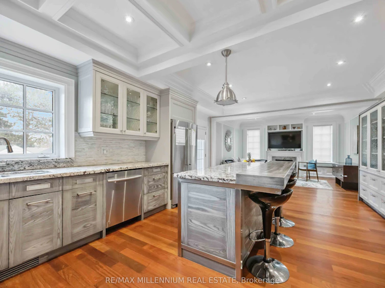 55 Burrows Avenue, Toronto, ON, M9B 4W8 - 20