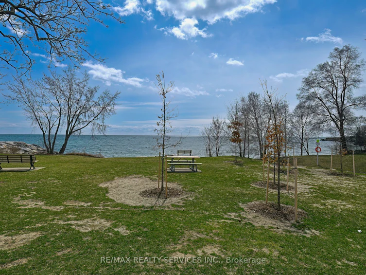 4 Sixth Street, Toronto, ON, M8V 2Z9 - 13