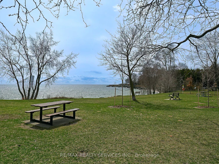 4 Sixth Street, Toronto, ON, M8V 2Z9 - 25