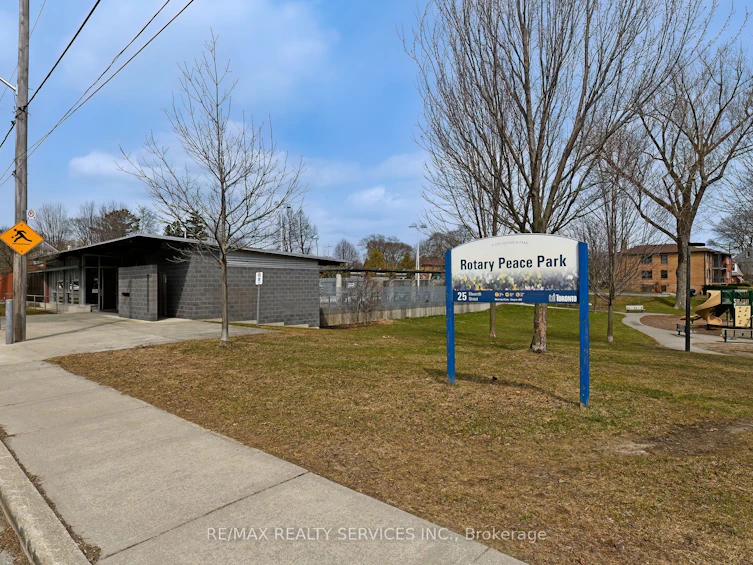 4 Sixth Street, Toronto, ON, M8V 2Z9 - 15