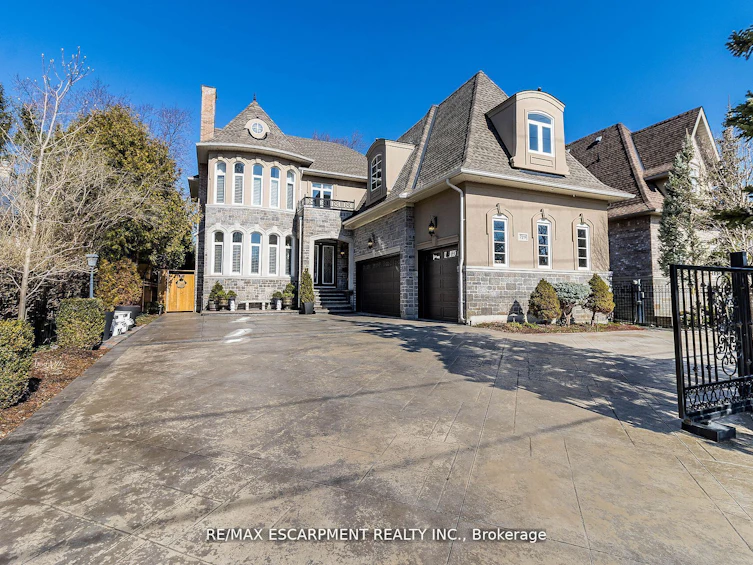 729 Queensway N/A W, Mississauga, ON, L5C 1A7